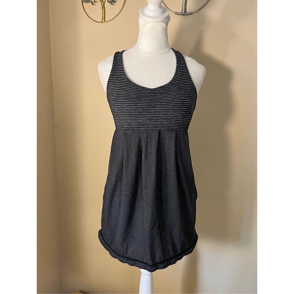 Lululemon Power Technique Charcoal Gray Black Mini Stripe Tank Top Size 4